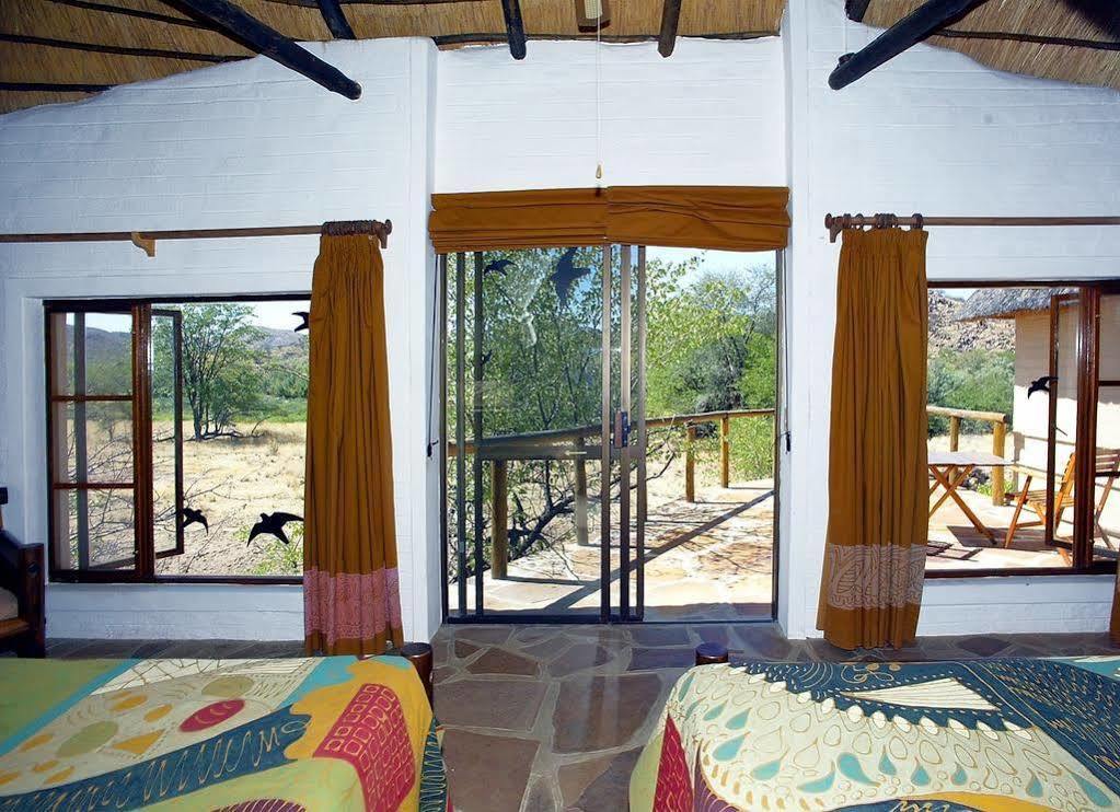 Huab Lodge Kamanjab Exterior photo